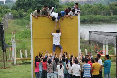 團(tuán)結(jié)拼搏 共創(chuàng)輝煌——我司紫蓬山拓展培訓(xùn)圓滿結(jié)束