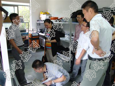 合肥市衛(wèi)生局衛(wèi)生監(jiān)督所領(lǐng)導(dǎo)一行對(duì)我司進(jìn)行視察